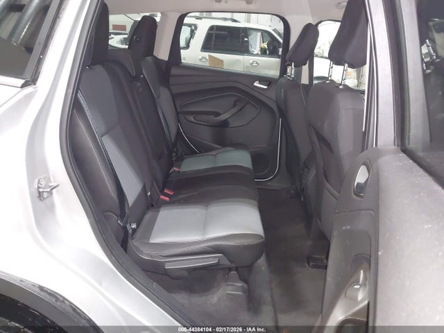 1FMCU9GDXJUD08765 Ford ESCAPE SE