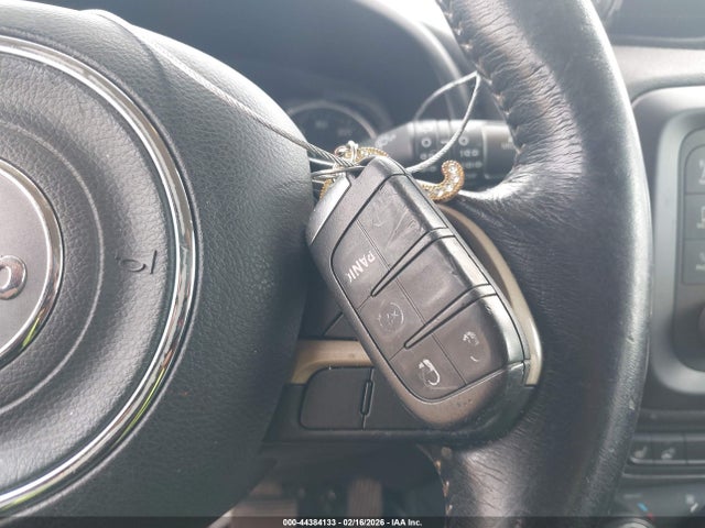 2017 Jeep Renegade Limited Fwd მანქანა იყიდება აუქციონზე, vin: ZACCJADB5HPF09681, აუქციონის ნომერი: 44384133