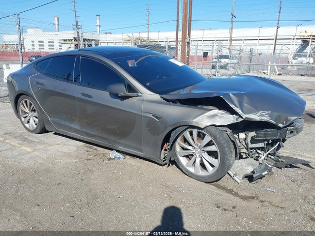 2016 TESLA MODEL S 5YJSA1E47GF161139 Photo 0