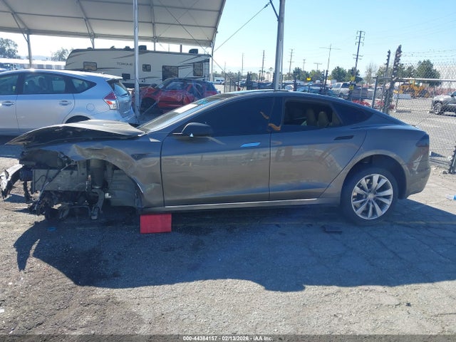 Aukcja sprzedaży 2016 Tesla Model S, vin: 5YJSA1E47GF161139, numer aukcji: 44384157