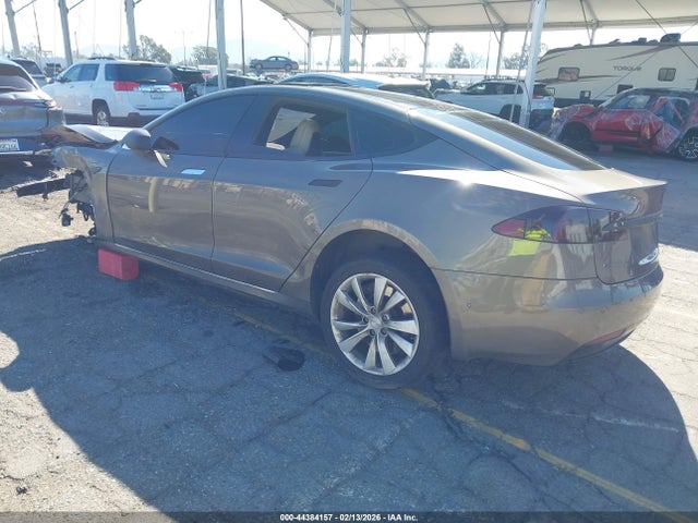 2016 TESLA MODEL S 5YJSA1E47GF161139 Photo 2