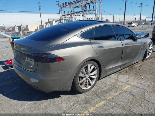 2016 TESLA MODEL S 5YJSA1E47GF161139 Photo 3