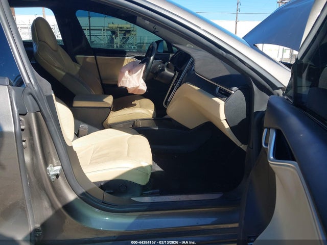 2016 TESLA MODEL S 5YJSA1E47GF161139 Photo 4