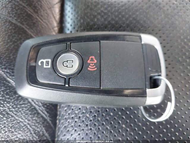 44384170 :رقم المزاد ، 1FTEW1E51KFB49144 vin ، 2019 Ford F-150 Lariat مزاد بيع