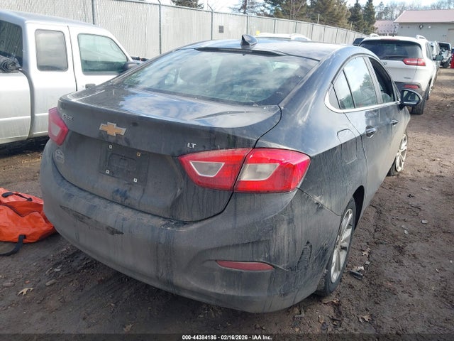 2019 CHEVROLET CRUZE 1G1BE5SM3K7117761 Photo 3