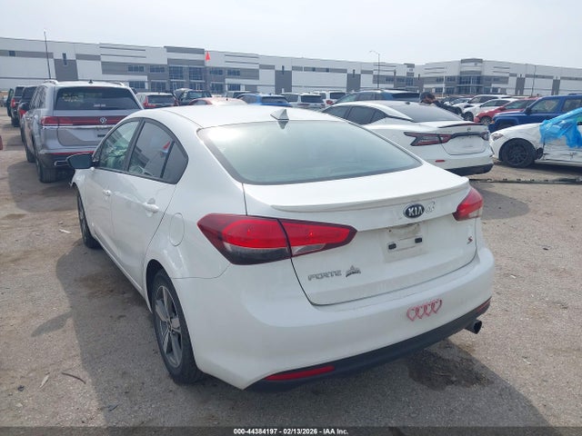 Продажа на аукционе авто 2018 Kia Forte S, vin: 3KPFL4A73JE219239, номер лота: 44384197
