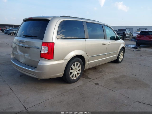 Продажа на аукционе авто 2015 Chrysler Town & Country Touring, vin: 2C4RC1BG9FR561486, номер лота: 44384223