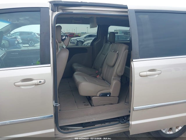 Продажа на аукционе авто 2015 Chrysler Town & Country Touring, vin: 2C4RC1BG9FR561486, номер лота: 44384223