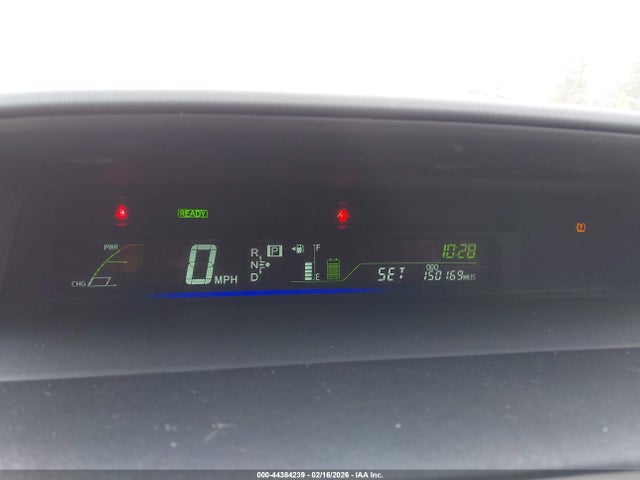 JTDZN3EU5E3318028 Toyota Prius V Five
