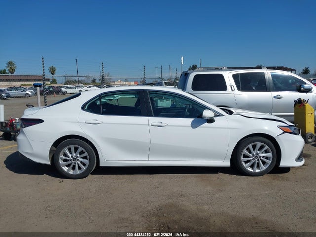4T1R11AK4PU733788 Toyota CAMRY LE