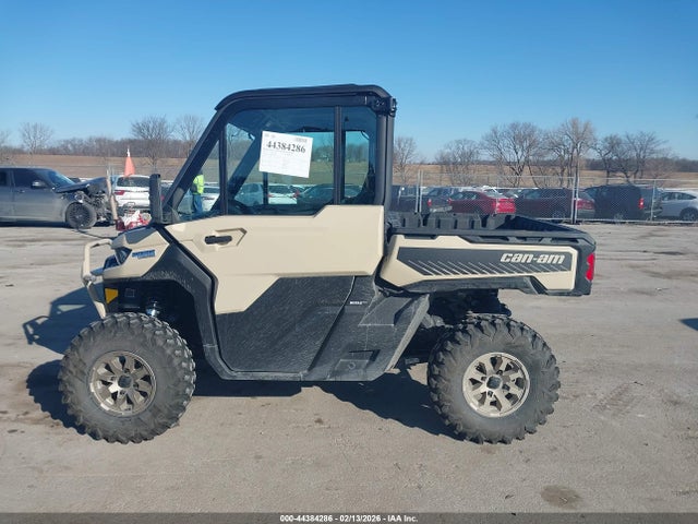 3JBUVAX40RK007248 Can-Am Defender