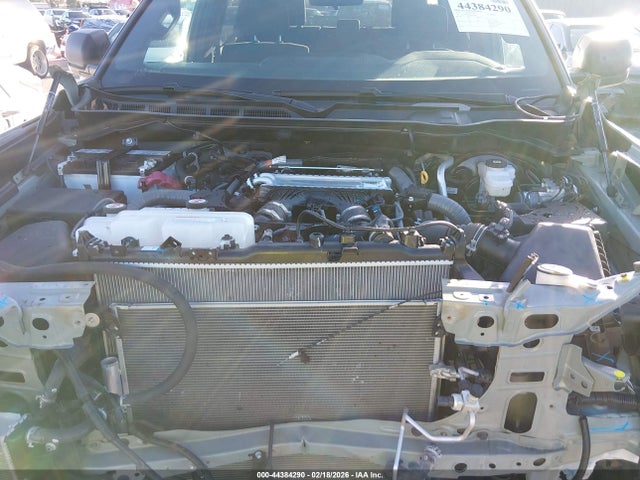 2025 Toyota Tundra Sr5 მანქანა იყიდება აუქციონზე, vin: 5TFLA5AB4SX046058, აუქციონის ნომერი: 44384290