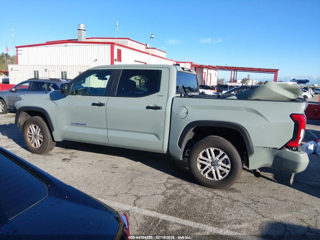2025 Toyota Tundra Sr5 მანქანა იყიდება აუქციონზე, vin: 5TFLA5AB4SX046058, აუქციონის ნომერი: 44384290