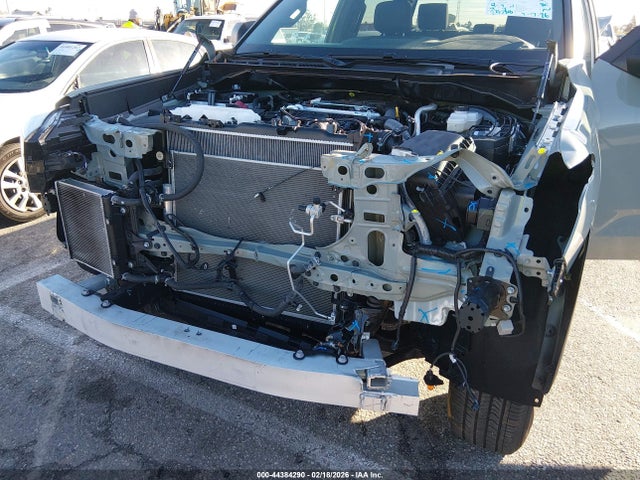 2025 Toyota Tundra Sr5 მანქანა იყიდება აუქციონზე, vin: 5TFLA5AB4SX046058, აუქციონის ნომერი: 44384290