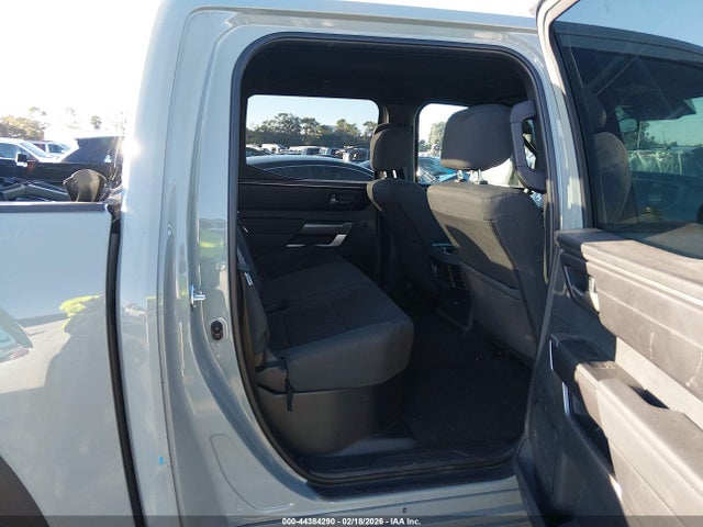 2025 Toyota Tundra Sr5 მანქანა იყიდება აუქციონზე, vin: 5TFLA5AB4SX046058, აუქციონის ნომერი: 44384290