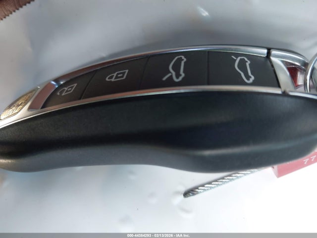 WP0AA2Y11SSA09827 Porsche Taycan 4