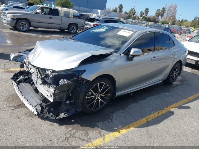 4T1G11AK8NU687421 Toyota CAMRY SE