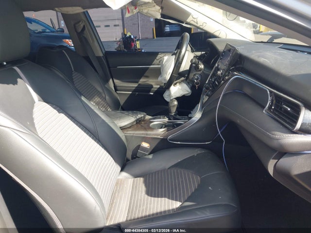 4T1G11AK8NU687421 Toyota CAMRY SE