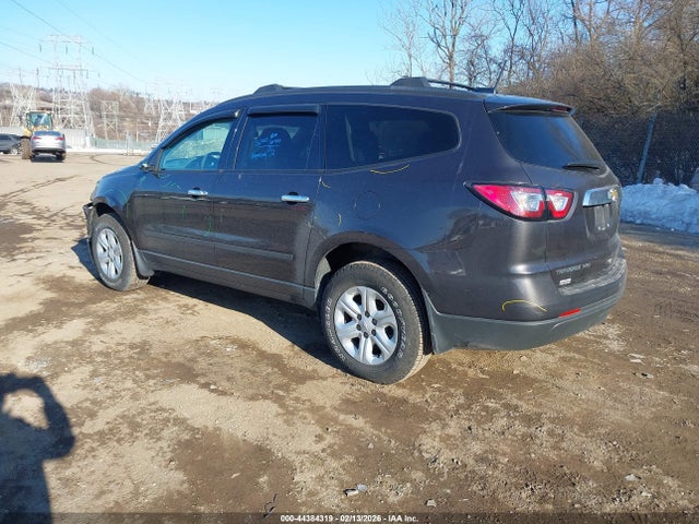 1GNKVFKD5HJ329027 Chevrolet Traverse Ls