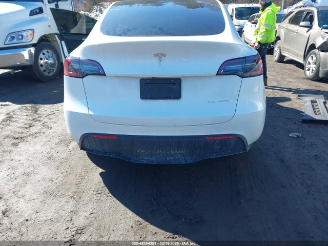 44384351 :رقم المزاد ، 7SAYGAEEXSF224490 vin ، 2025 Tesla Model Y Long Range Dual Motor All-wheel Drive مزاد بيع