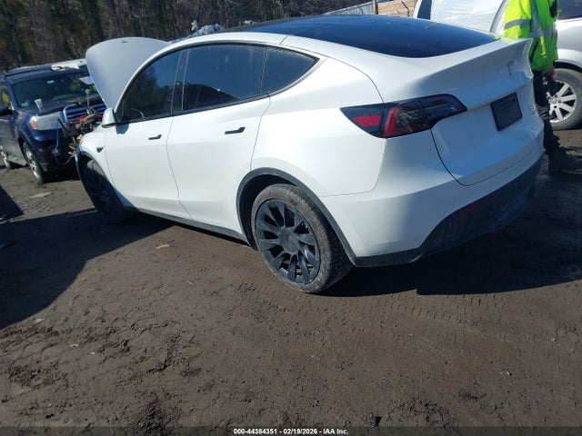 44384351 :رقم المزاد ، 7SAYGAEEXSF224490 vin ، 2025 Tesla Model Y Long Range Dual Motor All-wheel Drive مزاد بيع