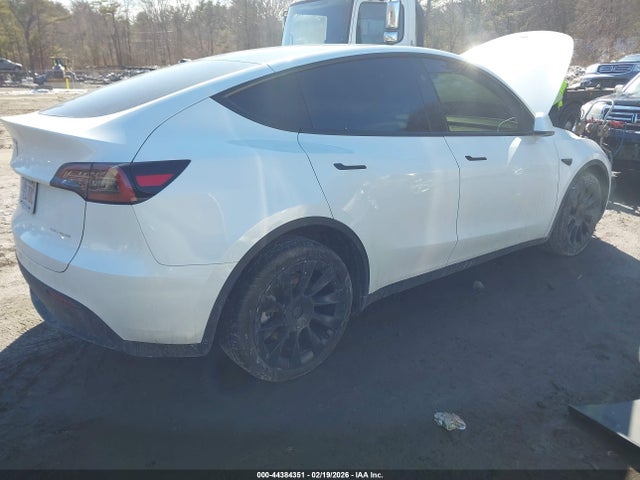 44384351 :رقم المزاد ، 7SAYGAEEXSF224490 vin ، 2025 Tesla Model Y Long Range Dual Motor All-wheel Drive مزاد بيع