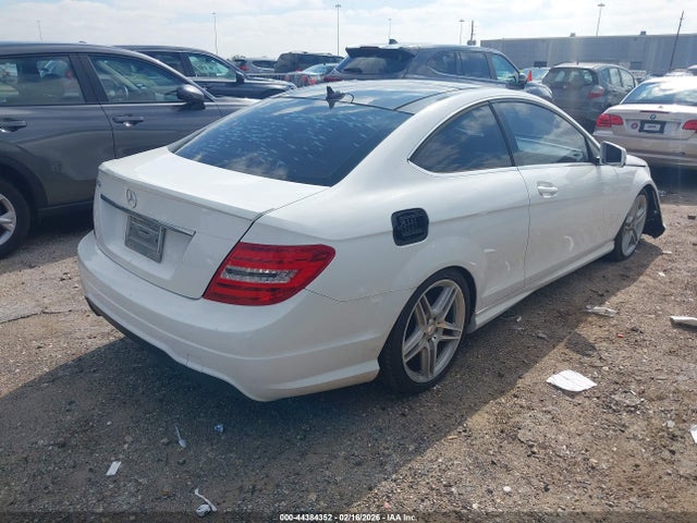 2015 MERCEDES-BENZ C 250 WDDGJ4HB6FG398281 Photo 3