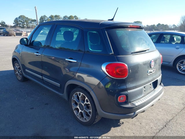 2014 FIAT 500L ZFBCFADH5EZ018713 Photo 2