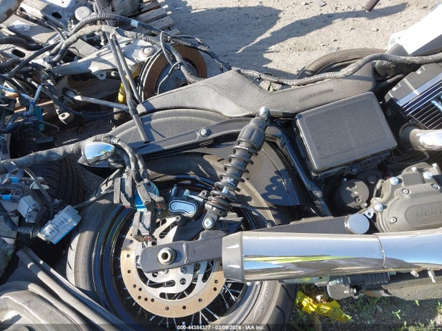 2016 HARLEY-DAVIDSON FXDB 1HD1GXM32GC315483 Photo 3