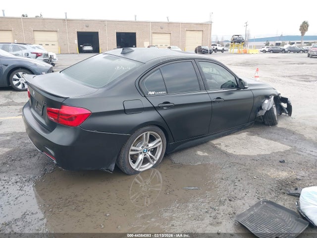 2018 BMW 330I WBA8B9G53JNU98408 Photo 3