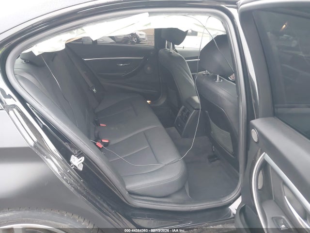 2018 BMW 330I WBA8B9G53JNU98408 Photo 7