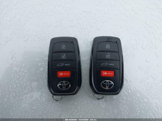 Toyota Highlander Hybrid Platinum 2025 5TDEBRCH0SS667723 Image 11
