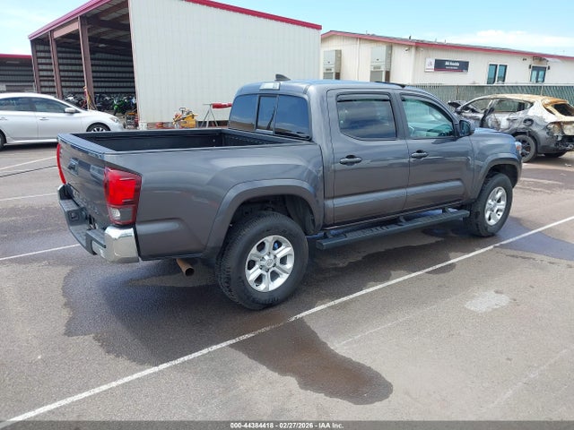 5TFAX5GN7KX160255 Toyota Tacoma Sr5