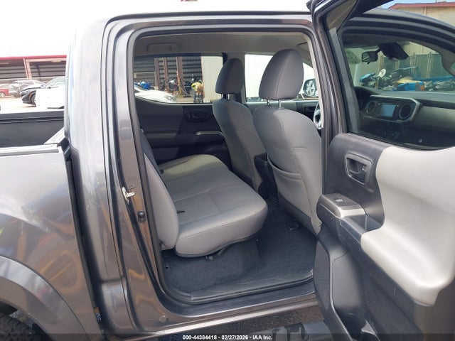 5TFAX5GN7KX160255 Toyota Tacoma Sr5