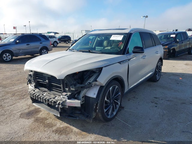 2020 LINCOLN AVIATOR 5LM5J7XC3LGL00616 Photo 1