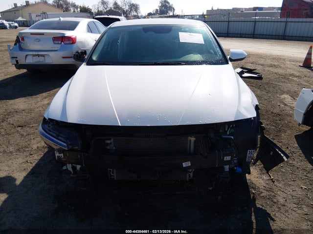 KMHLM4DJ8SU158699 Hyundai Elantra Hybrid Blue