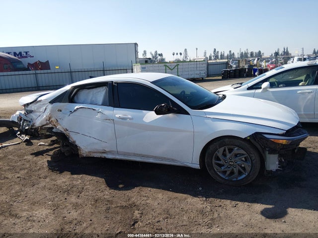 KMHLM4DJ8SU158699 Hyundai Elantra Hybrid Blue