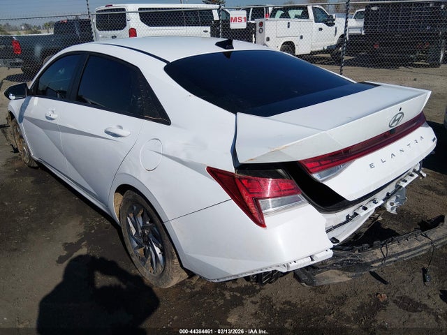 KMHLM4DJ8SU158699 Hyundai Elantra Hybrid Blue
