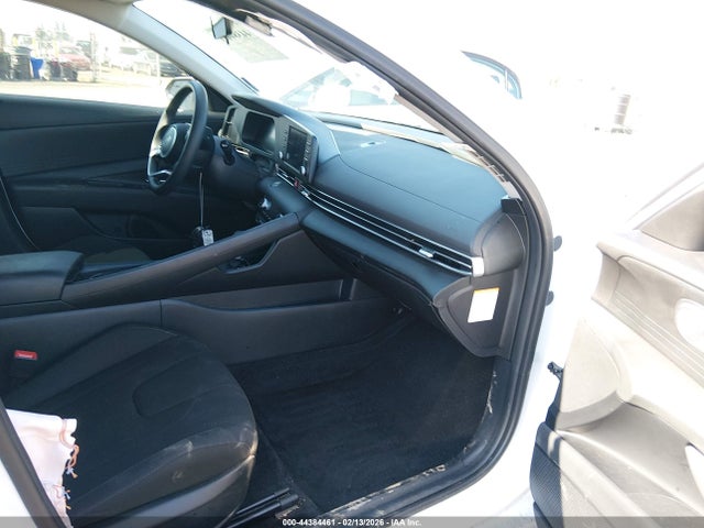 KMHLM4DJ8SU158699 Hyundai Elantra Hybrid Blue