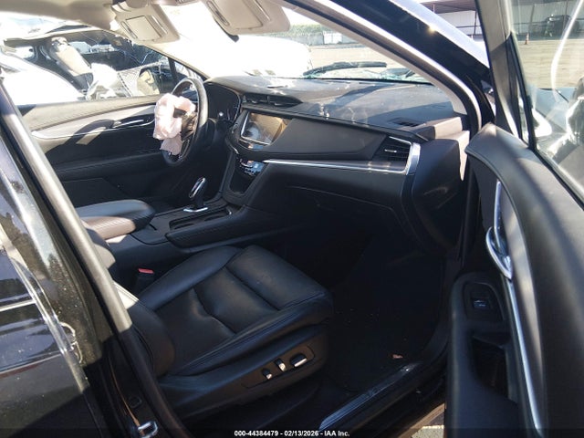 1GYKNBRSXHZ115247 Cadillac XT5 LUXURY