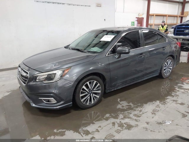 4S3BNAH60J3032715 Subaru Legacy 2.5i Premium