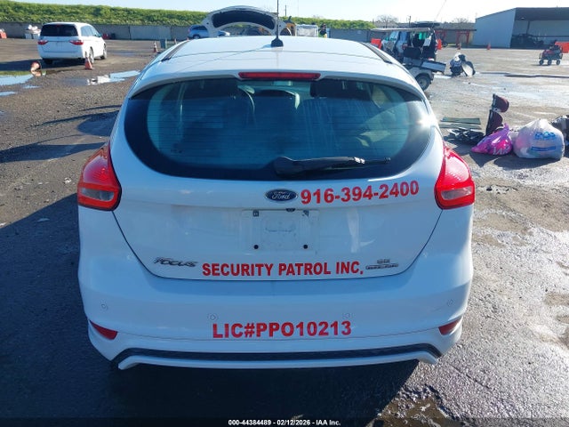 Ford FOCUS SE 2016 1FADP3K27GL254736 Image 16