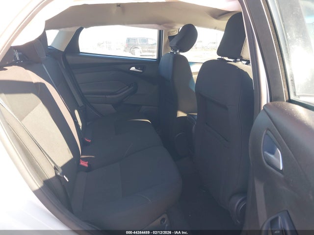 Ford FOCUS SE 2016 1FADP3K27GL254736 Image 8