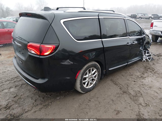 2020 CHRYSLER PACIFICA 2C4RC1BG3LR140164 Photo 3