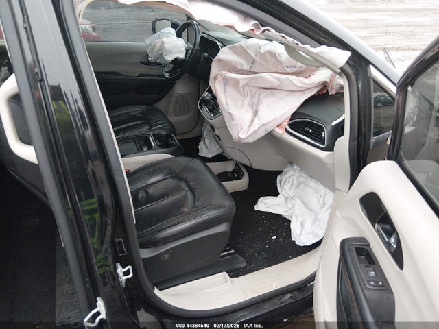 2020 CHRYSLER PACIFICA 2C4RC1BG3LR140164 Photo 4