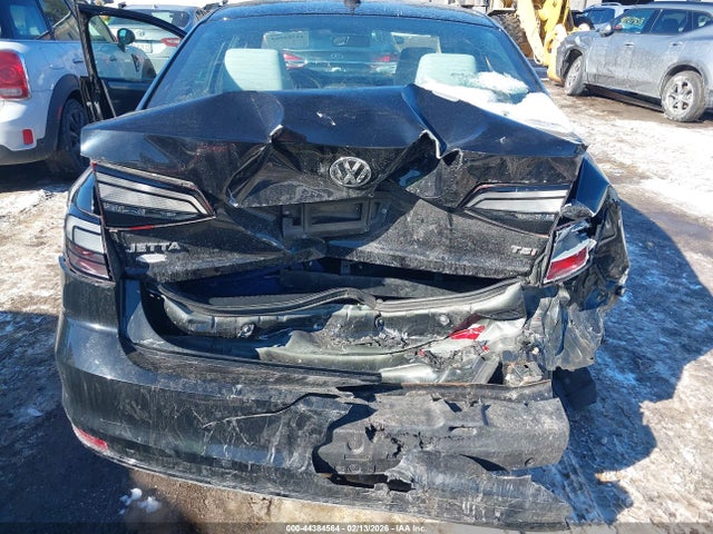 3VWD17AJ3GM233020 Volkswagen Jetta 1.8t Sport