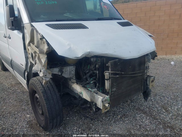 44384568 :رقم المزاد ، WD3PE8CD9GP303187 vin ، 2016 Mercedes-benz Sprinter 2500 High Roof مزاد بيع