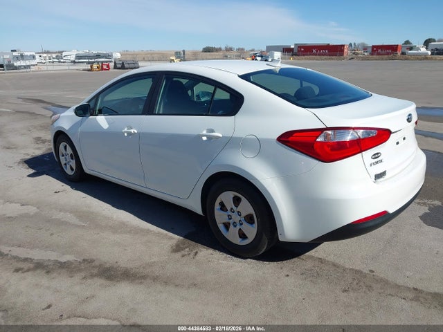 KIA FORTE LX 2016 KNAFK4A63G5621290 Image 3