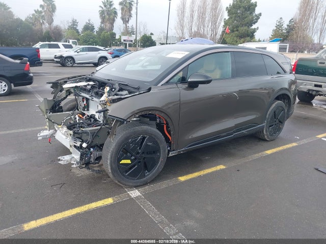 7UUG1TJK6TA029918 Lucid Gravity Touring