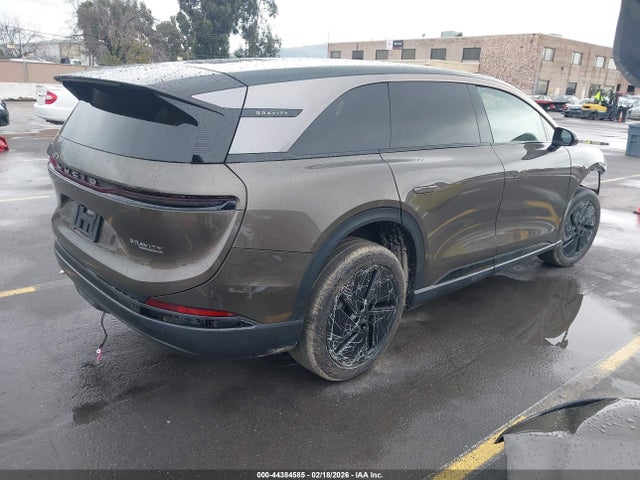 7UUG1TJK6TA029918 Lucid Gravity Touring